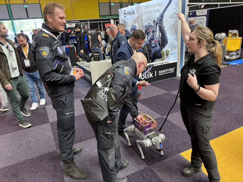 Robothond huren kopen lenen